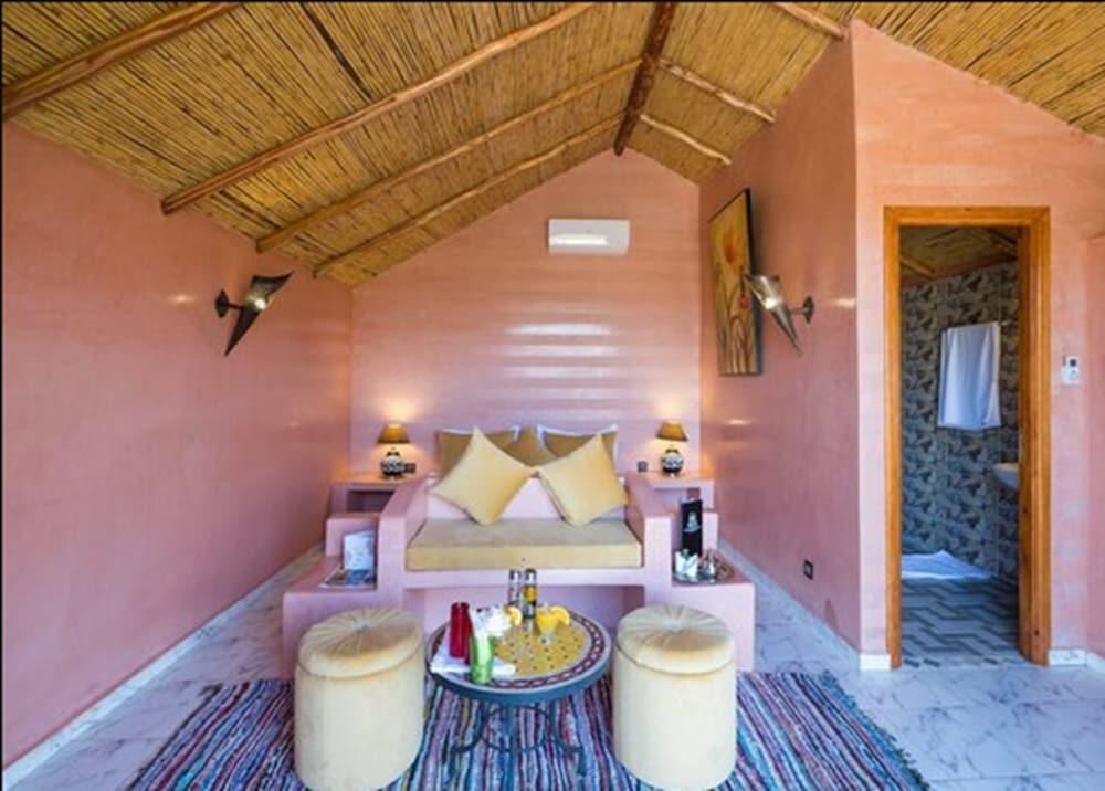 Villa Marco Au Jardin Des Senteurs El Ain المظهر الخارجي الصورة