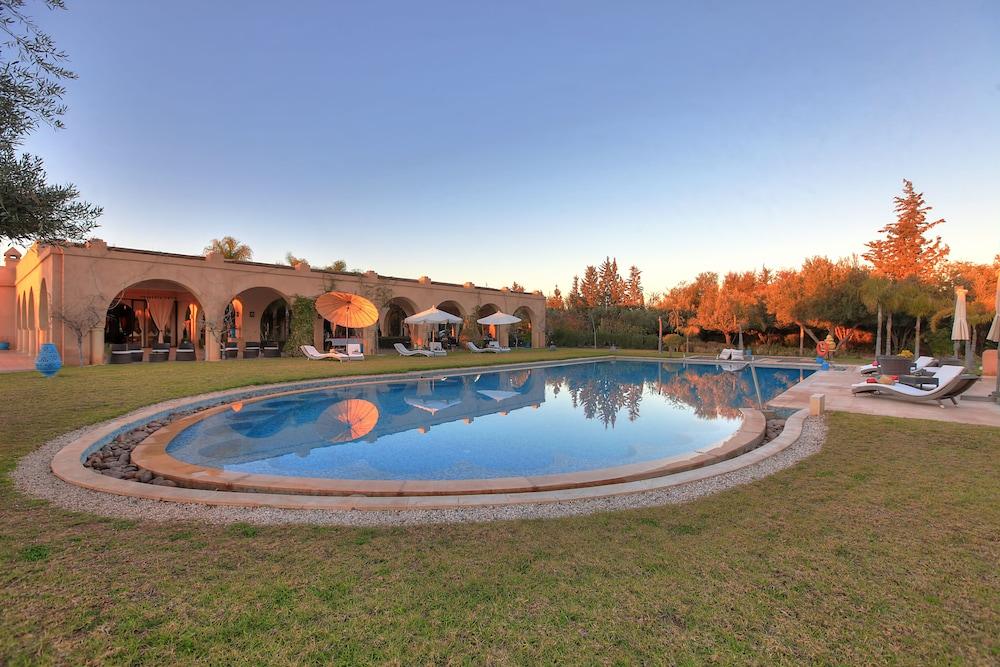 Villa Marco Au Jardin Des Senteurs El Ain المظهر الخارجي الصورة