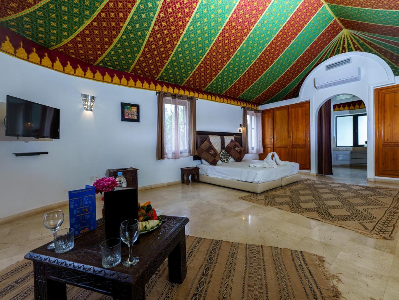 Villa Marco Au Jardin Des Senteurs El Ain المظهر الخارجي الصورة
