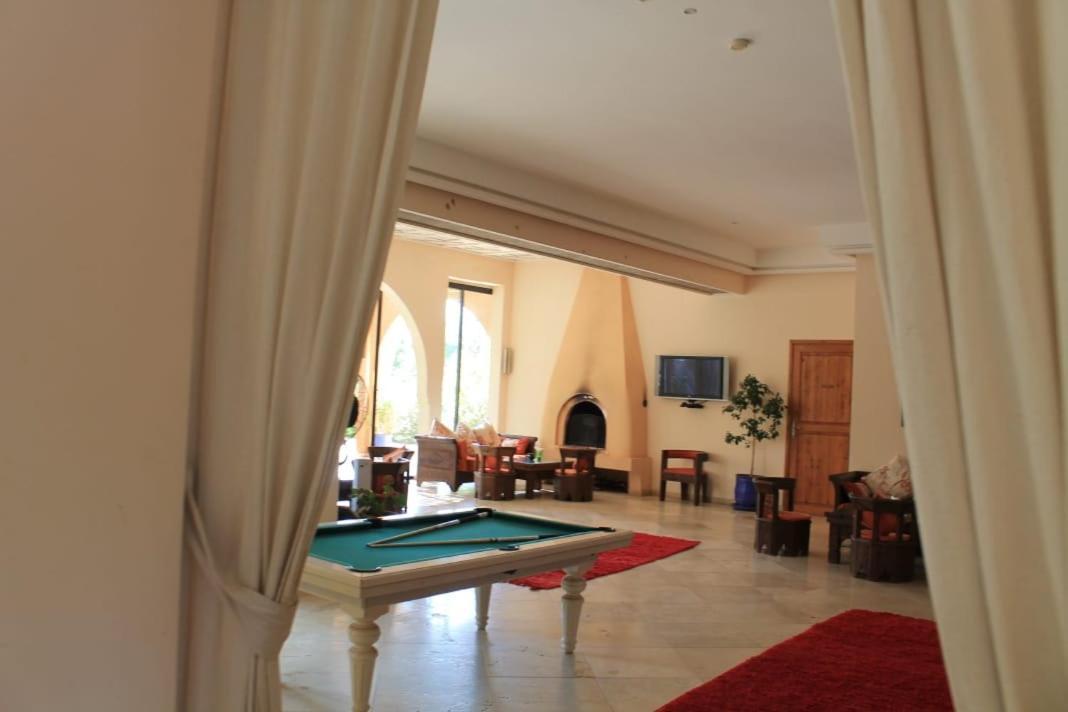 Villa Marco Au Jardin Des Senteurs El Ain المظهر الخارجي الصورة