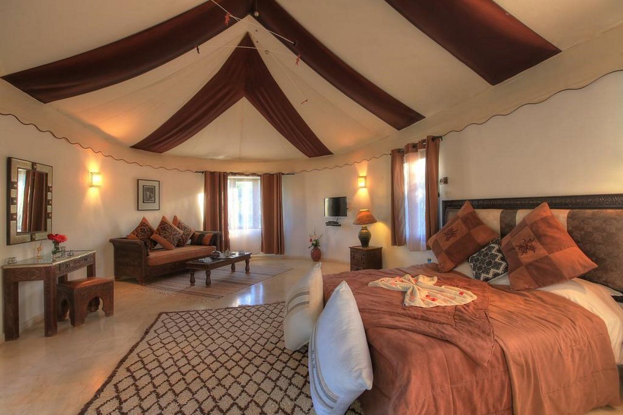 Villa Marco Au Jardin Des Senteurs El Ain المظهر الخارجي الصورة