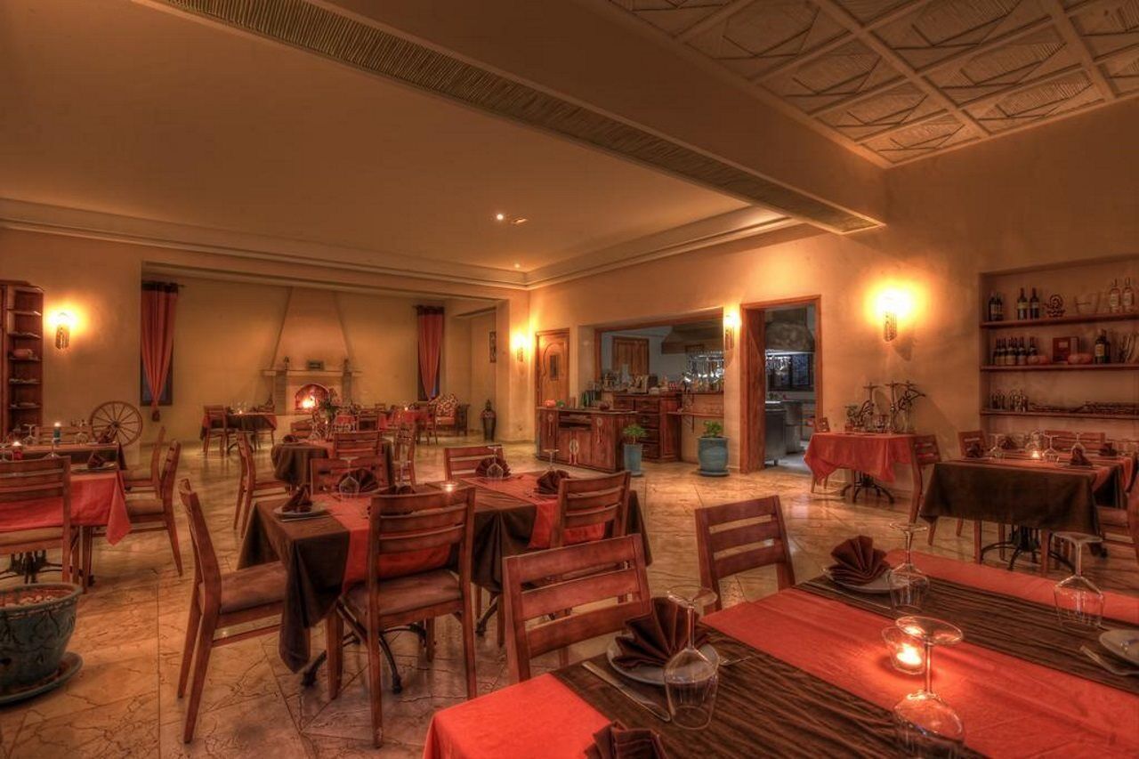 Villa Marco Au Jardin Des Senteurs El Ain المظهر الخارجي الصورة